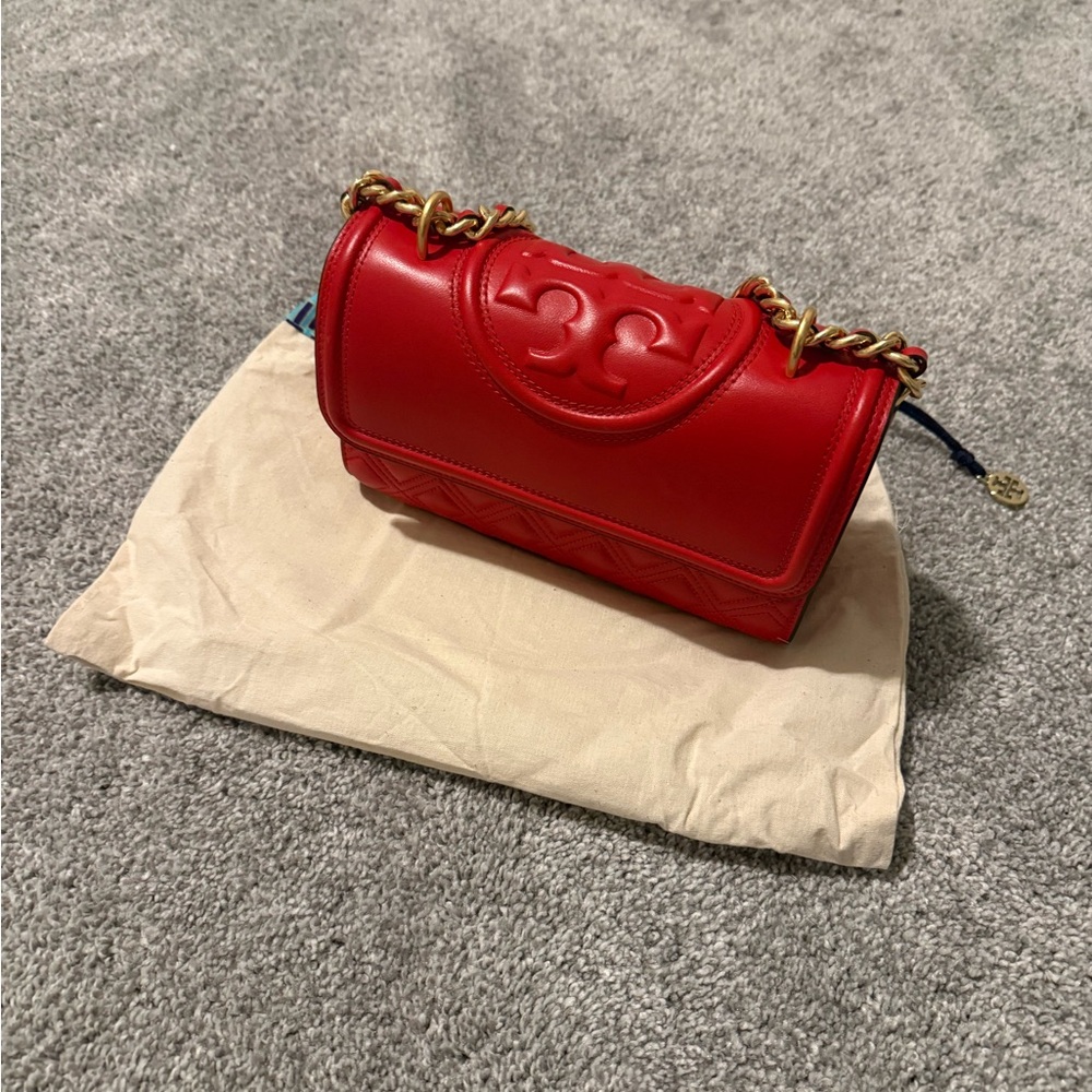 Tory Burch Red Crossbody Bag with Gold Chain (NEVER WORN)